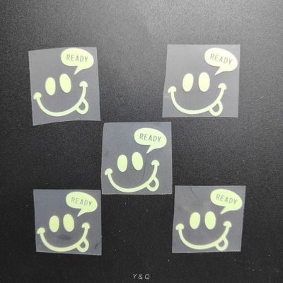 Custom Fluorescent Glow In The Dark Logo Heat Transfer Custom Labels For Clothings